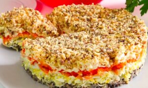 Салат "Полтавский": нежный вкус, как у "Мимозы", для вашего стола
