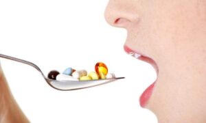 Когда витамины и БАДы опасны: 6 неочевидных рисков для здоровья