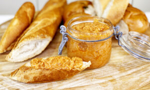 Невероятная "икра" из селедки: простой рецепт для вашего стола