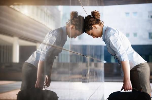 Как справиться с горем и утратой: практические советы для женщин