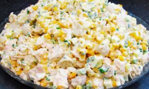 Невероятное Оливье по рецепту подруги: вкус, который покорит вас