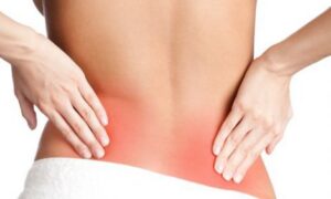 Две привычки, которые вызывают боль в спине: как избежать проблем со здоровьем