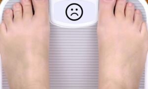 Почему женщины после 45 набирают вес и как это исправить