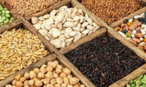 Питание для молодости: 10 продуктов, которые омолодят вас после 40