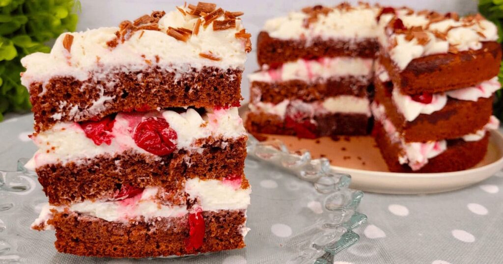 Нежнейший домашний торт: простой рецепт любимого десерта для всей семьи