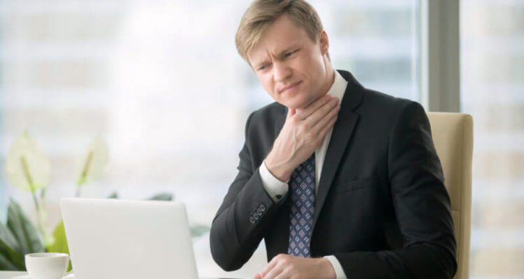 Пейте холодное при боли в горле: 10 проверенных советов для здоровья