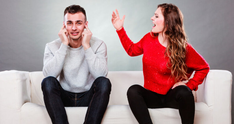 Психологи: Какие слова женщинам пора забыть ради счастья и здоровья