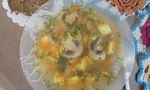 Классический щи с шампиньонами: рецепт для уютного ужина