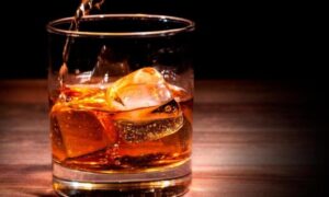 Влияние алкоголя на внешность: что нужно знать каждой женщине