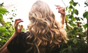 Здоровье ваших волос: секреты, о которых вы не знали (и они не про генетику)
